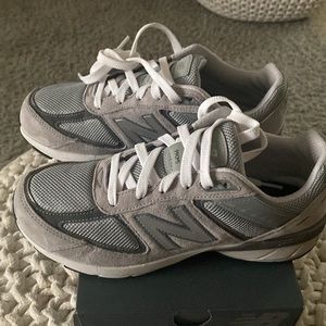New Balance 990v5